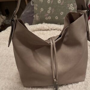 Elegant Taupe Leather Shoulder Bag